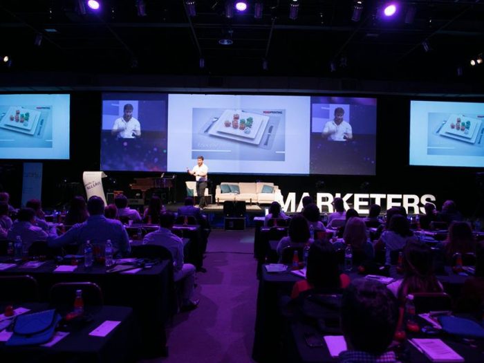 32661350_1901393156562866_4956399707057291264_n